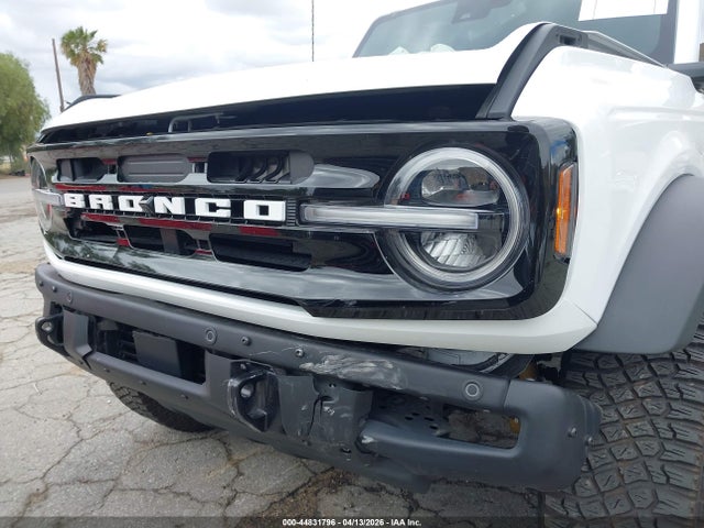 Продаж на аукціоні авто 2024 Ford Bronco Outer Banks, vin: 1FMDE8BH9RLB51656, номер лоту: 44831796