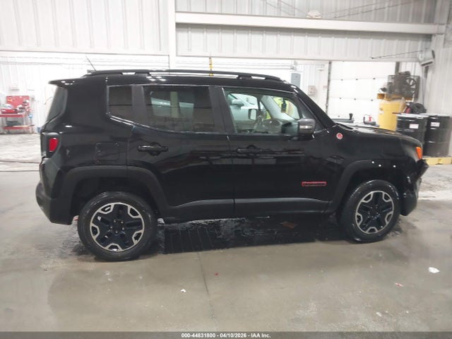 Продаж на аукціоні авто 2017 Jeep Renegade Trailhawk 4x4, vin: ZACCJBCB5HPG60446, номер лоту: 44831800