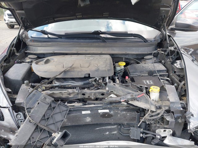 44831811 :رقم المزاد ، 1C4PJMCS5HW505878 vin ، 2017 Jeep Cherokee Latitude 4x4 مزاد بيع