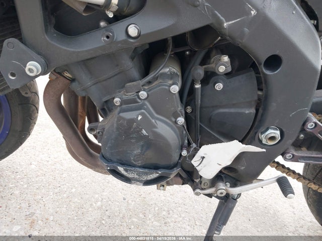 44831815 :رقم المزاد ، JYARJ16E4FA033854 vin ، 2015 Yamaha Yzfr6 مزاد بيع