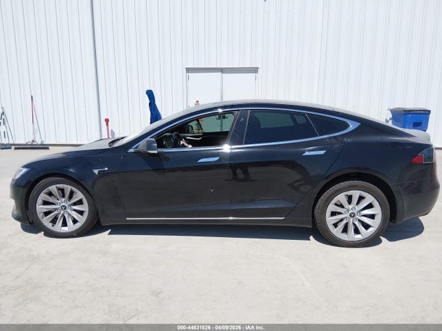 Продаж на аукціоні авто 2017 Tesla Model S 100d/60d/75d/90d/p100d, vin: 5YJSA1E22HF230495, номер лоту: 44831826