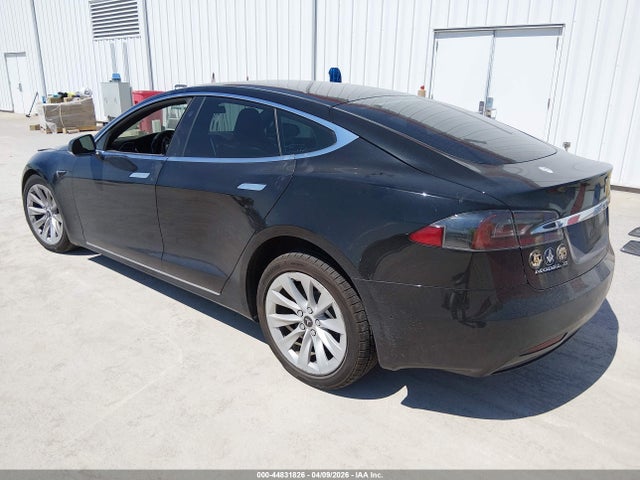 Продаж на аукціоні авто 2017 Tesla Model S 100d/60d/75d/90d/p100d, vin: 5YJSA1E22HF230495, номер лоту: 44831826