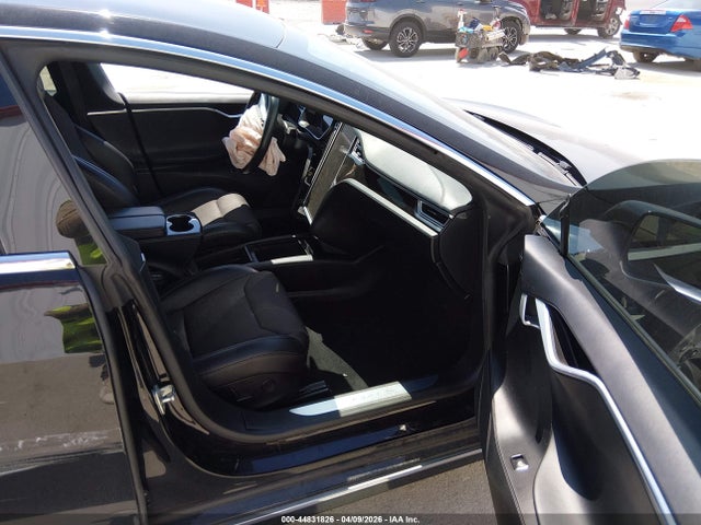 Продаж на аукціоні авто 2017 Tesla Model S 100d/60d/75d/90d/p100d, vin: 5YJSA1E22HF230495, номер лоту: 44831826