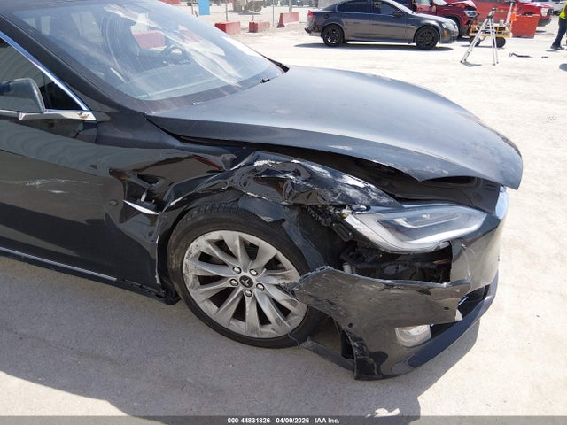 Продаж на аукціоні авто 2017 Tesla Model S 100d/60d/75d/90d/p100d, vin: 5YJSA1E22HF230495, номер лоту: 44831826