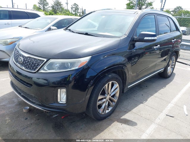 44831828 :رقم المزاد ، 5XYKW4A7XFG634722 vin ، 2015 Kia Sorento Limited V6 مزاد بيع