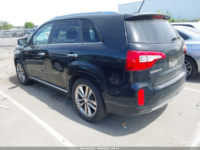 44831828 :رقم المزاد ، 5XYKW4A7XFG634722 vin ، 2015 Kia Sorento Limited V6 مزاد بيع