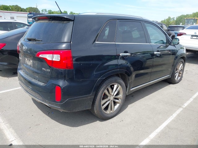 44831828 :رقم المزاد ، 5XYKW4A7XFG634722 vin ، 2015 Kia Sorento Limited V6 مزاد بيع