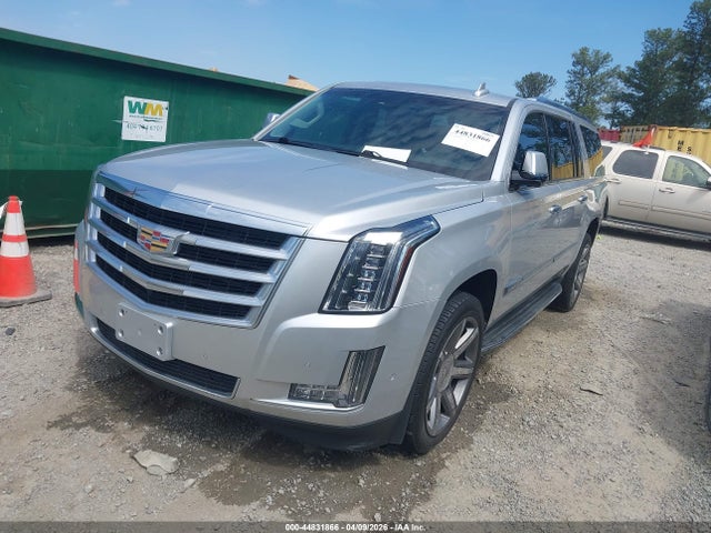 44831866 :رقم المزاد ، 1GYS4HKJ5HR137289 vin ، 2017 Cadillac Escalade Esv Luxury مزاد بيع