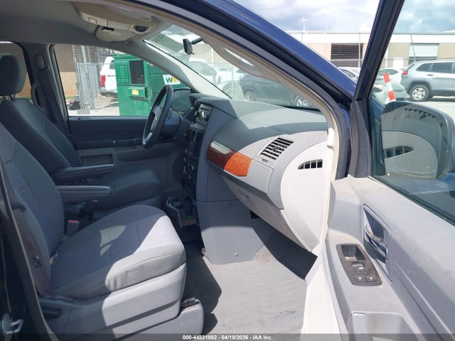 44831882 :رقم المزاد ، 2A8HR44H58R618439 vin ، 2008 Chrysler Town & Country Lx مزاد بيع
