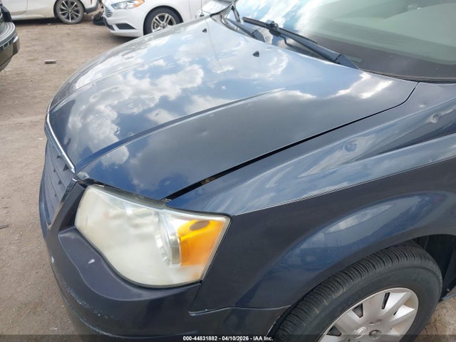 44831882 :رقم المزاد ، 2A8HR44H58R618439 vin ، 2008 Chrysler Town & Country Lx مزاد بيع