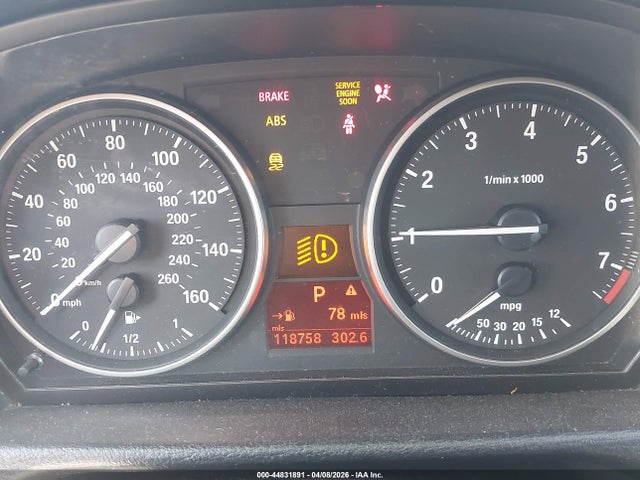 2015 Bmw X1 Sdrive28i მანქანა იყიდება აუქციონზე, vin: WBAVM1C54FV316033, აუქციონის ნომერი: 44831891