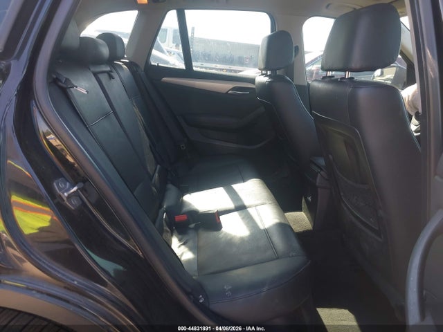 2015 Bmw X1 Sdrive28i მანქანა იყიდება აუქციონზე, vin: WBAVM1C54FV316033, აუქციონის ნომერი: 44831891