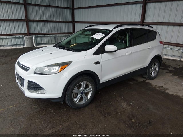 44831893 :رقم المزاد ، 1FMCU9GXXGUA10588 vin ، 2016 Ford Escape Se مزاد بيع