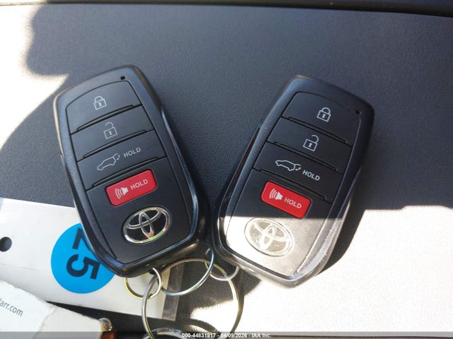 5TDKBRCH7TS709163 Toyota Highlander Hybrid Xle