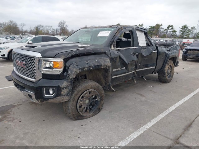 Продажа на аукционе авто 2017 Gmc Sierra 2500hd Denali, vin: 1GT12UEYXHF127173, номер лота: 44831923