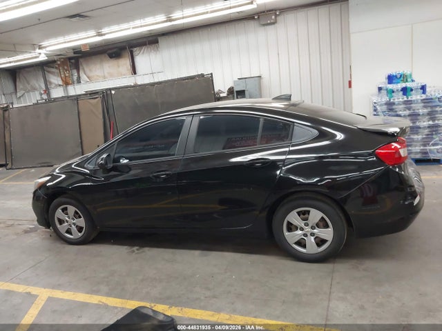 Chevrolet Cruze Ls Auto 2017 1G1BC5SMXH7177809 Image 14