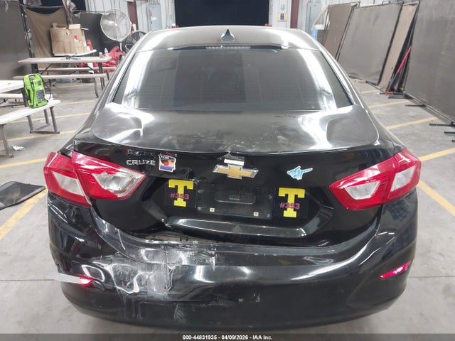 Chevrolet Cruze Ls Auto 2017 1G1BC5SMXH7177809 Image 16