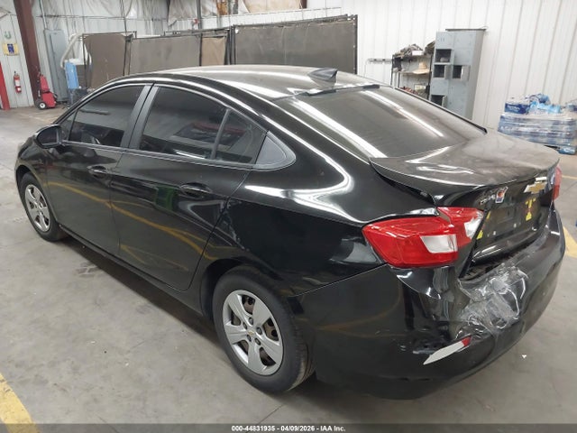 Chevrolet Cruze Ls Auto 2017 1G1BC5SMXH7177809 Image 3