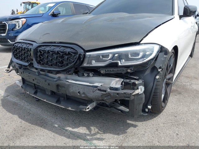 3MW5R1J06M8B95241 BMW 330I