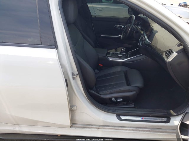 2021 BMW 330I 3MW5R1J06M8B95241 Photo 4