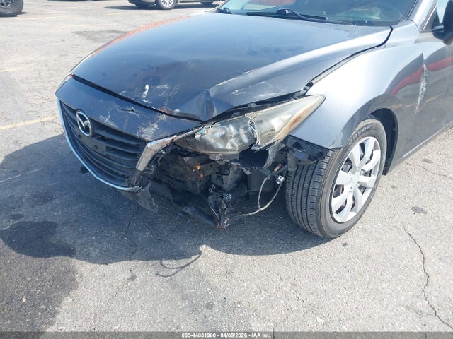 Продажа на аукционе авто 2014 Mazda Mazda3, vin: JM1BM1U73E1138160, номер лота: 44831960