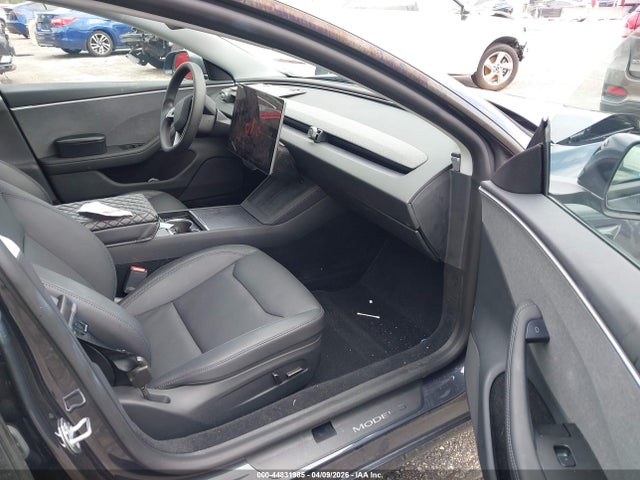 5YJ3E1EA2SF972564 Tesla Model 3 Long Range Rear-wheel Drive/standard Rear-wheel Drive