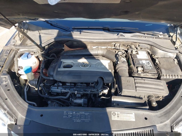 44831998 :رقم المزاد ، WVWFA7AH2AV016225 vin ، 2010 Volkswagen Eos Lux مزاد بيع