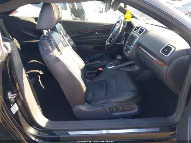 44831998 :رقم المزاد ، WVWFA7AH2AV016225 vin ، 2010 Volkswagen Eos Lux مزاد بيع