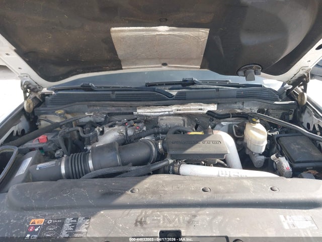 44832003 :رقم المزاد ، 1GT12TEY8JF131934 vin ، 2018 Gmc Sierra 2500hd Slt مزاد بيع