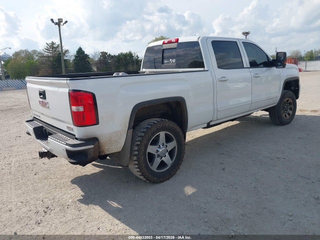 44832003 :رقم المزاد ، 1GT12TEY8JF131934 vin ، 2018 Gmc Sierra 2500hd Slt مزاد بيع