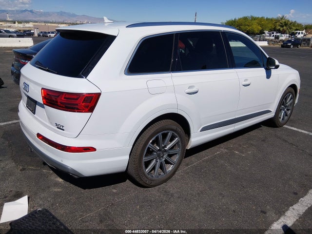 Продажа на аукционе авто 2018 Audi Q7 3.0t Premium, vin: WA1VAAF71JD023949, номер лота: 44832007