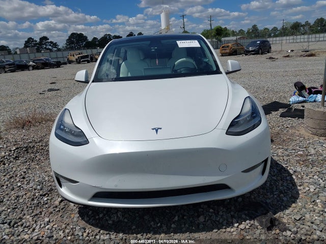 44832013 :رقم المزاد ، 5YJYGAEE1MF263582 vin ، 2021 Tesla Model Y Long Range Dual Motor All-wheel Drive مزاد بيع