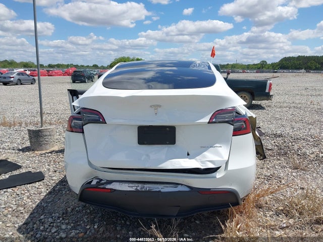 44832013 :رقم المزاد ، 5YJYGAEE1MF263582 vin ، 2021 Tesla Model Y Long Range Dual Motor All-wheel Drive مزاد بيع