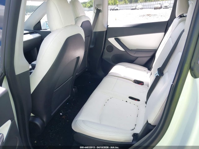 44832013 :رقم المزاد ، 5YJYGAEE1MF263582 vin ، 2021 Tesla Model Y Long Range Dual Motor All-wheel Drive مزاد بيع