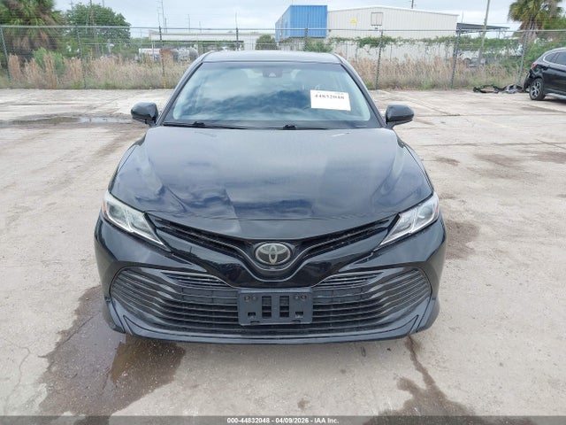 Aukcja sprzedaży 2018 Toyota Camry Le, vin: 4T1B11HK2JU091585, numer aukcji: 44832048
