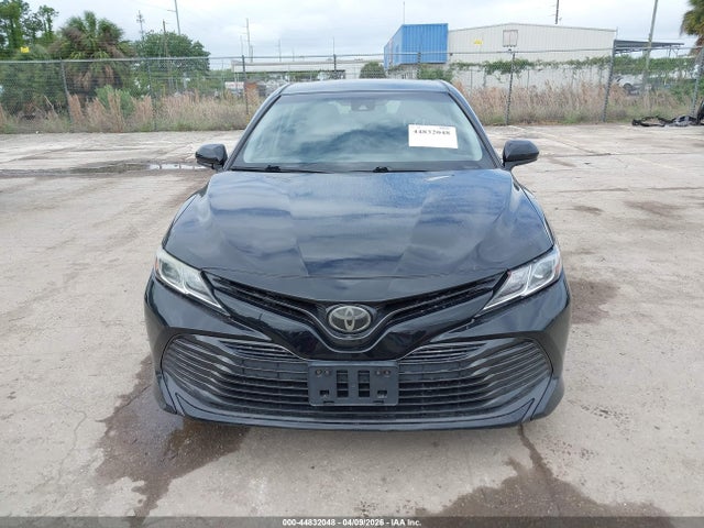 Aukcja sprzedaży 2018 Toyota Camry Le, vin: 4T1B11HK2JU091585, numer aukcji: 44832048