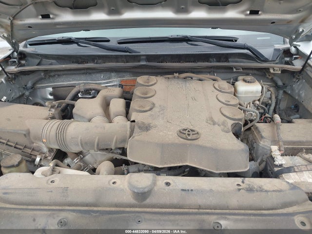 2013 Toyota 4runner Sr5 მანქანა იყიდება აუქციონზე, vin: JTEZU5JR6D5051271, აუქციონის ნომერი: 44832090