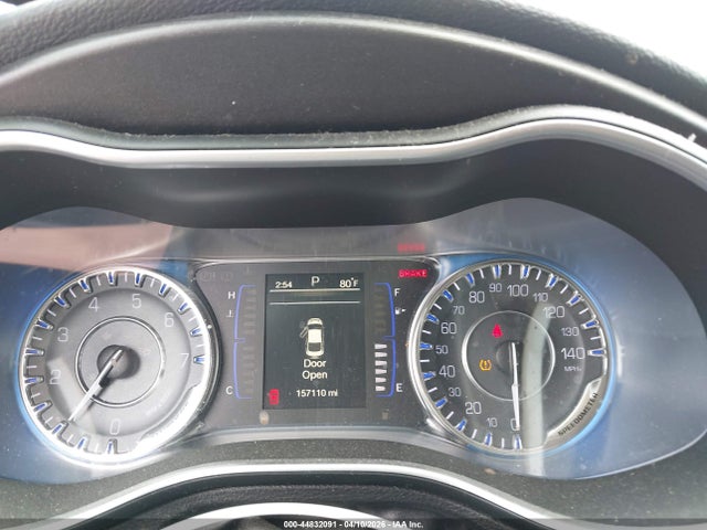 Продаж на аукціоні авто 2016 Chrysler 200 Limited Platinum, vin: 1C3CCCAB9GN180067, номер лоту: 44832091
