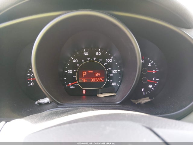 Продаж на аукціоні авто 2016 Kia Soul, vin: KNDJN2A20G7321376, номер лоту: 44832103