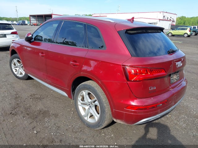 Продажа на аукционе авто 2018 Audi Q5 2.0t Premium/2.0t Tech Premium, vin: WA1ANAFY6J2170002, номер лота: 44832108