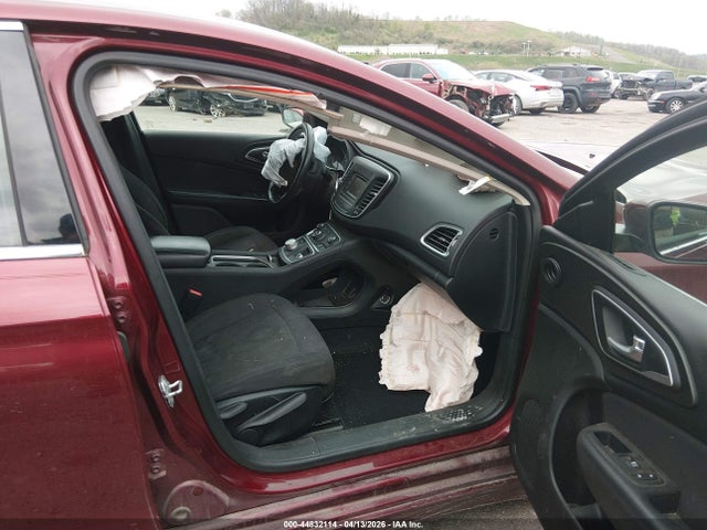 44832114 :رقم المزاد ، 1C3CCCAB0FN521211 vin ، 2015 Chrysler 200 Limited مزاد بيع