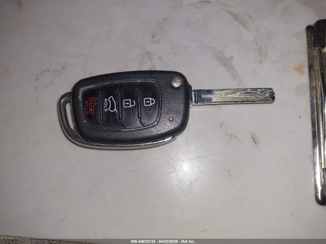 44832132 :رقم المزاد ، KM8J2CA42KU941037 vin ، 2019 Hyundai Tucson Se مزاد بيع