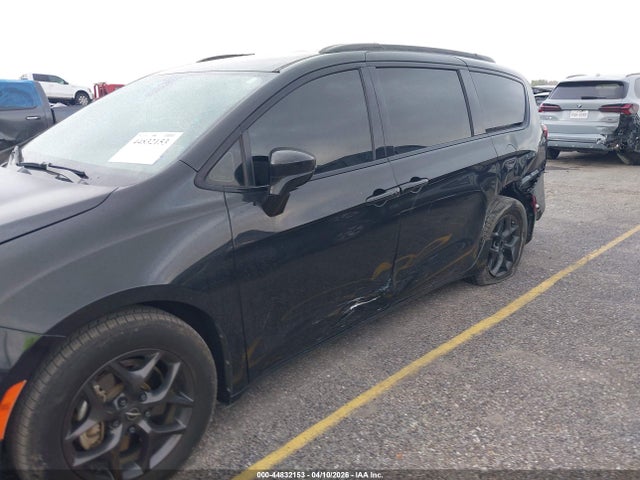Продажа на аукционе авто 2018 Chrysler Pacifica Touring L, vin: 2C4RC1BG4JR174658, номер лота: 44832153