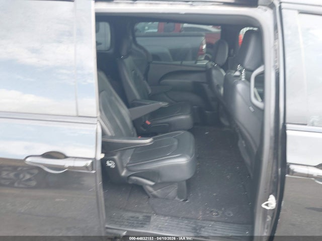 Продажа на аукционе авто 2018 Chrysler Pacifica Touring L, vin: 2C4RC1BG4JR174658, номер лота: 44832153