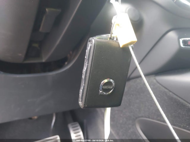 YV4ED3UR7M2524676 Volvo Xc40 Recharge Pure Electric P8