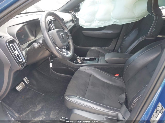 YV4ED3UR7M2524676 Volvo Xc40 Recharge Pure Electric P8