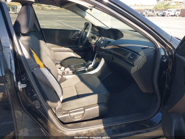 1HGCR2F36HA117055 Honda ACCORD LX