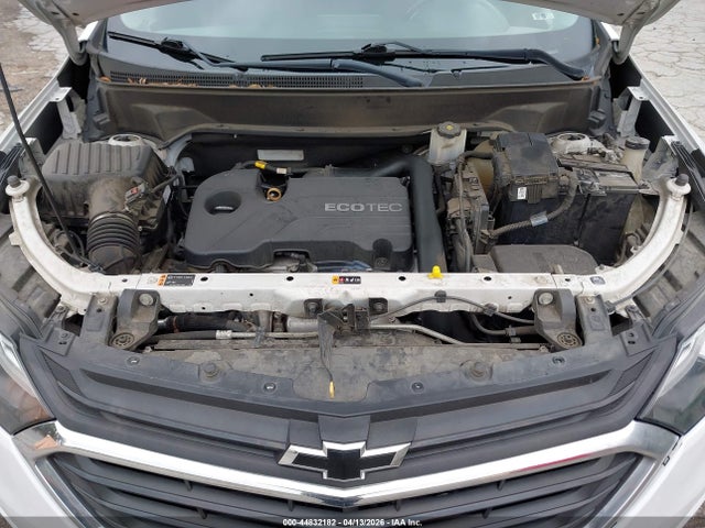 2GNAXJEV9J6292113 Chevrolet EQUINOX LT