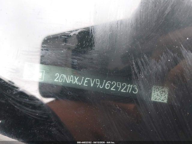 2GNAXJEV9J6292113 Chevrolet EQUINOX LT