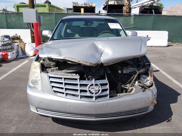 44832188 :رقم المزاد ، 1G6KD57Y16U187033 vin ، 2006 Cadillac Dts Standard مزاد بيع